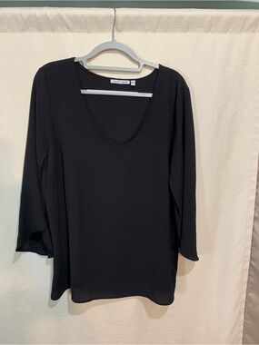 Notations Black V-Neck Long Sleeve Blouse a1/21